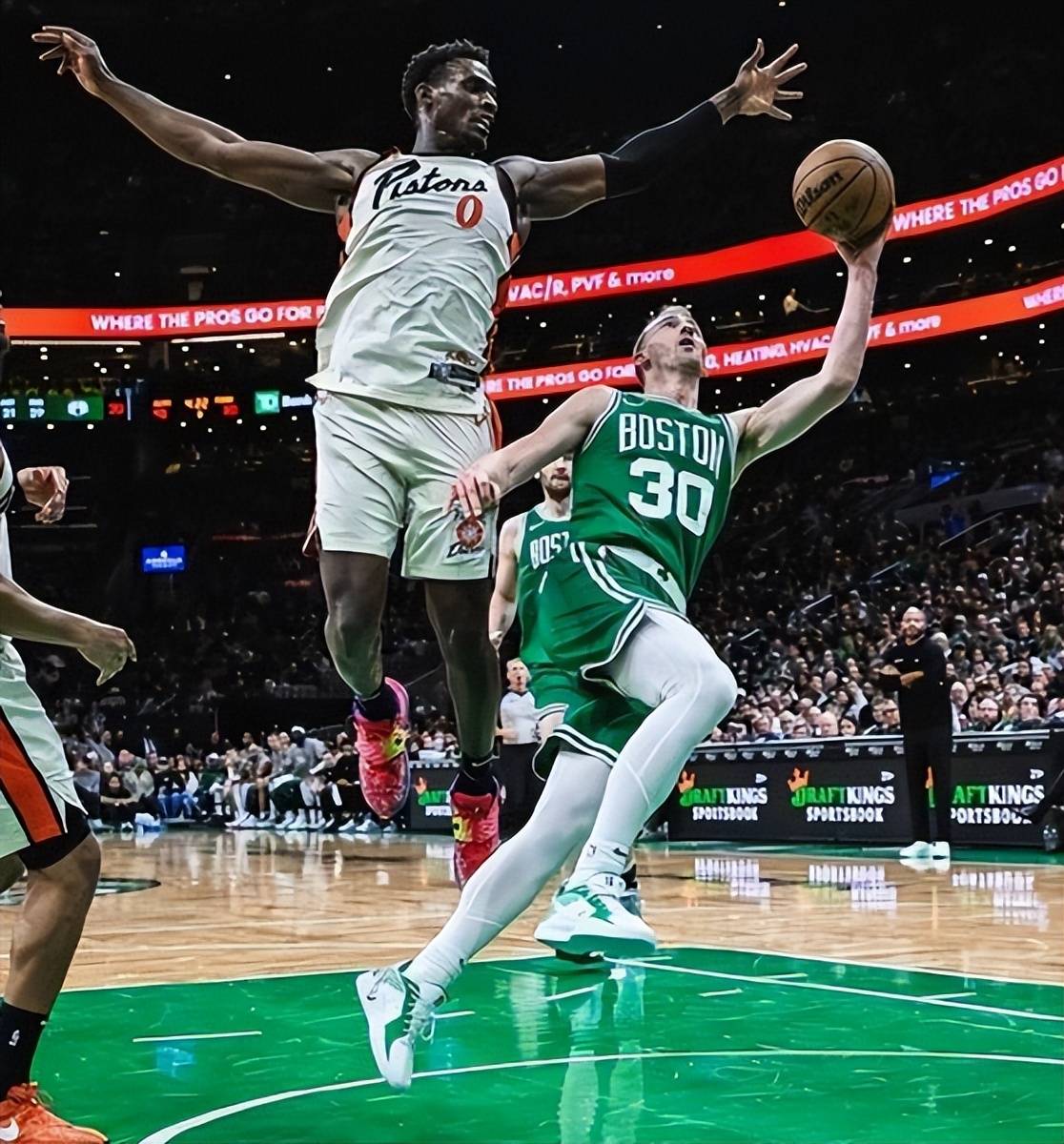 开云体育官网-凯尔特人力克篮网，东契奇高光表现  第2张