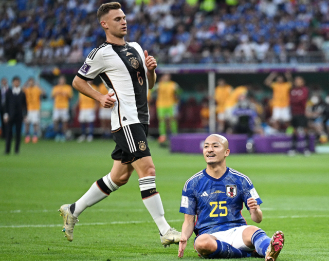 开云体育官网-日本队险胜德国队，黄鸭组合扛起全队