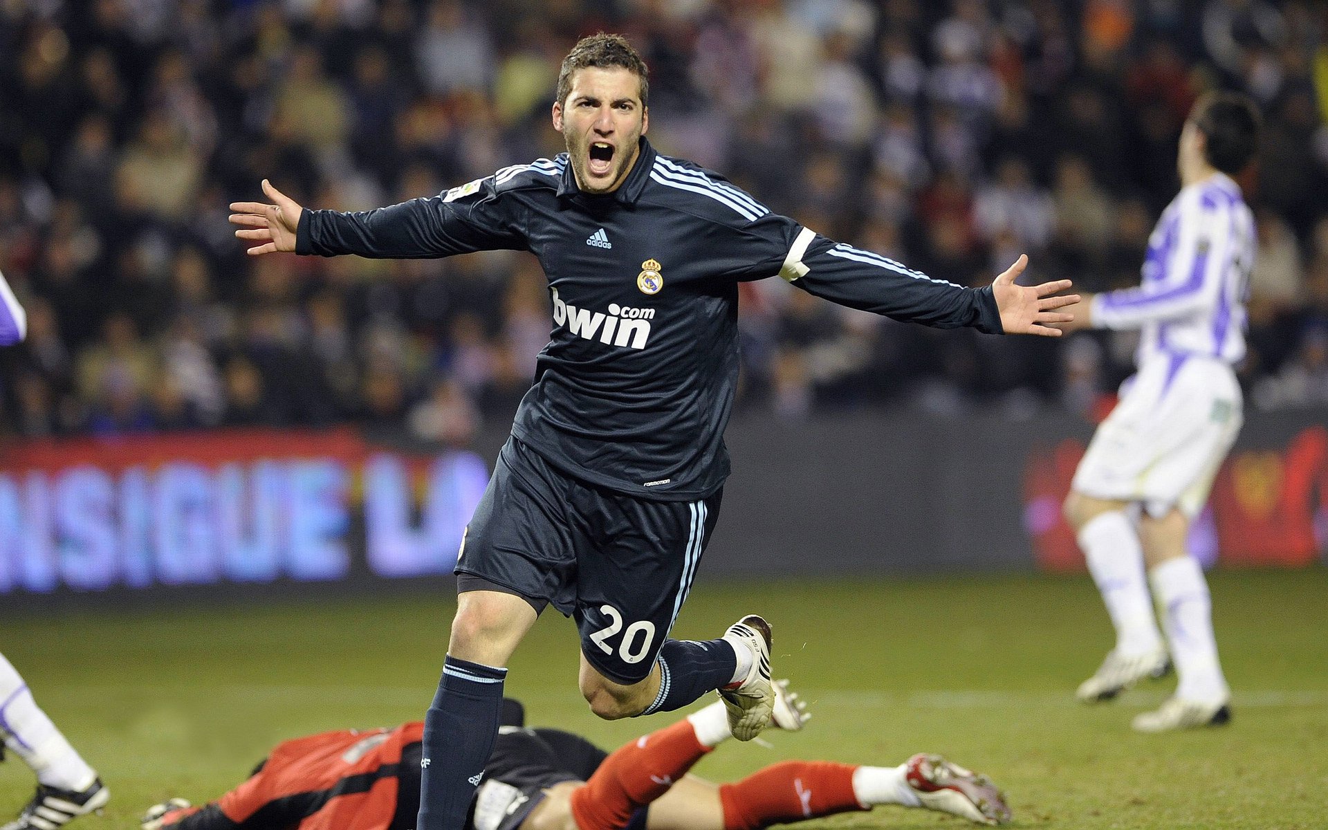 开云体育-篮网狂胜爵士背后，武切维奇，那个被低估的硬仗之王